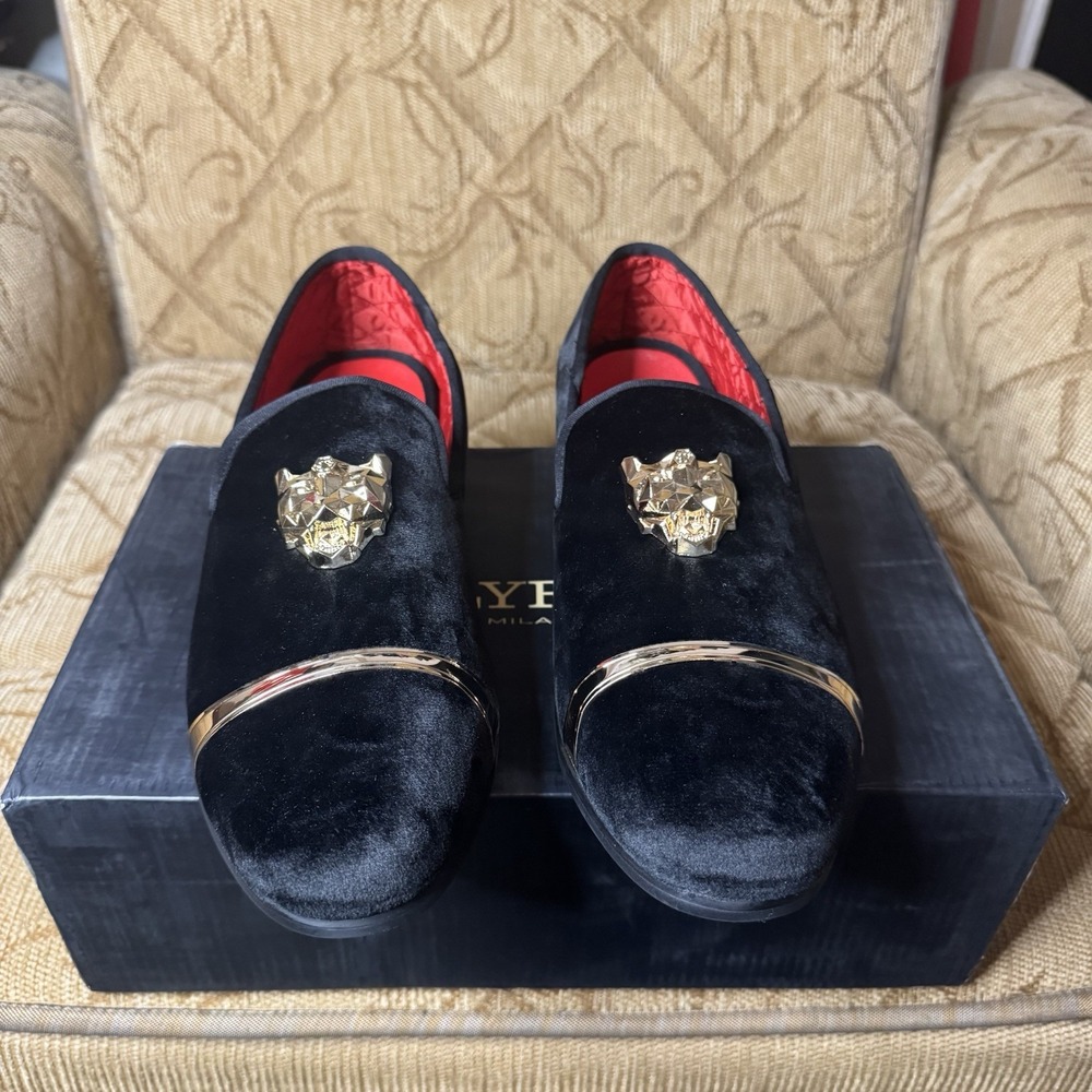 Valyrain Black Velvet Lion Head Loafers Size‎ 11 Excellent